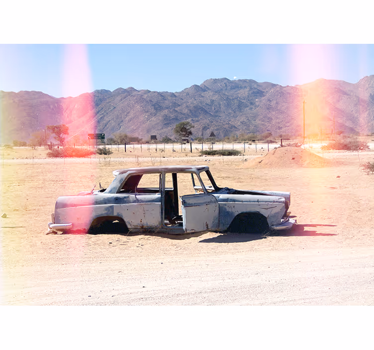 Living room blind deserted vehicle decor - TenStickers