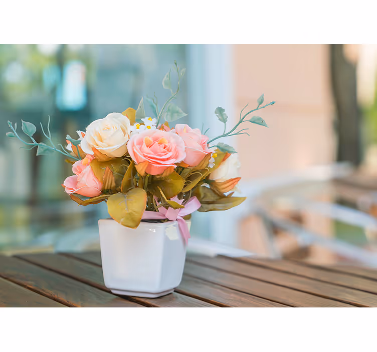 Living room blind roses on the table - TenStickers