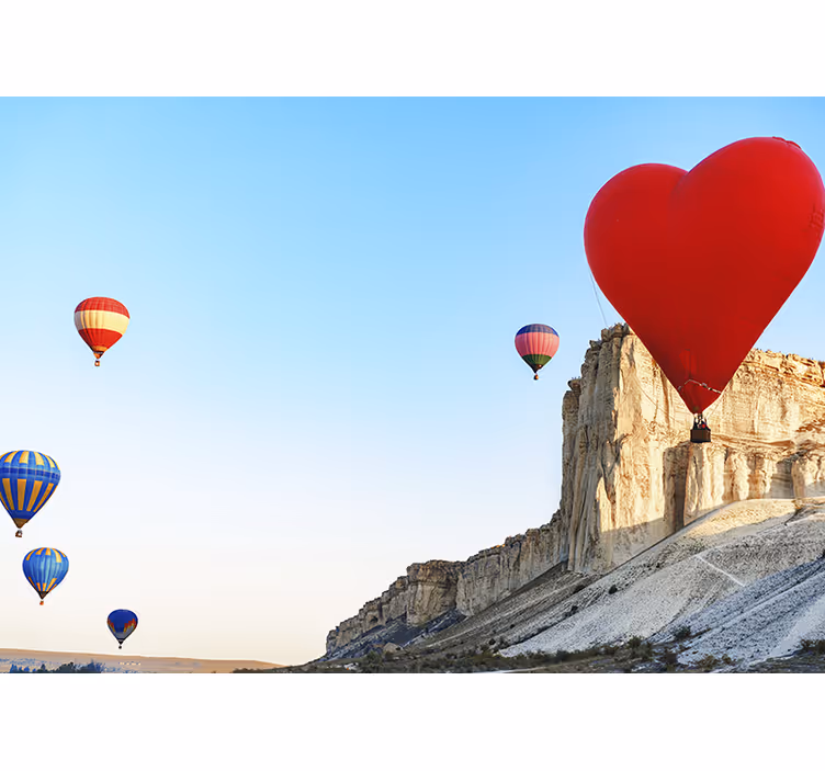 Blind children re heart-shaped air balloon - TenStickers