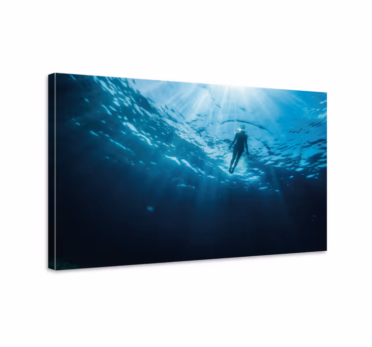 Scuba diver underwater canvas art - TenStickers