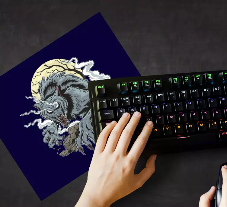 Fierce wolf howl gaming mouse pad - TenStickers