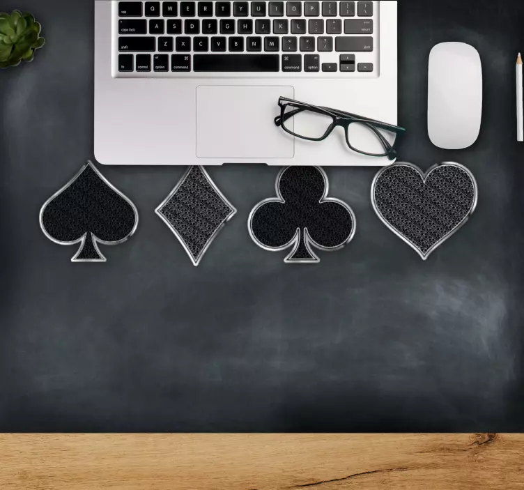 Gaming mouse pad with playing card symbols - TenStickers
