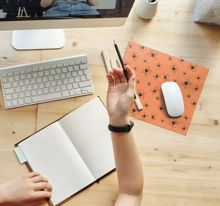 Gaming mouse pad with spider pattern surface - TenStickers