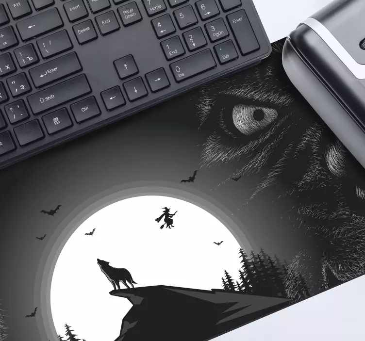 Gaming mouse pad wolf moon scene - TenStickers