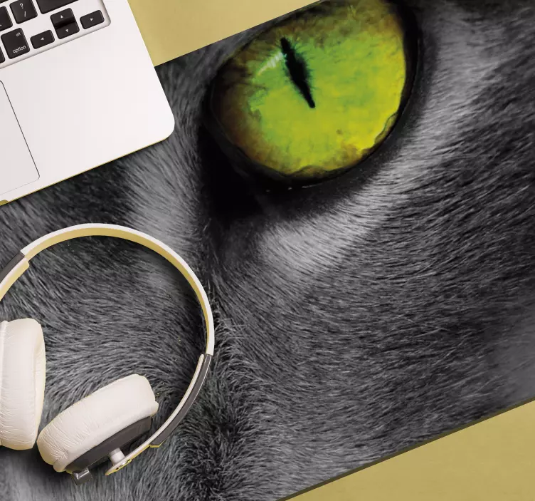Original mouse pad striking cat eyes design - TenStickers