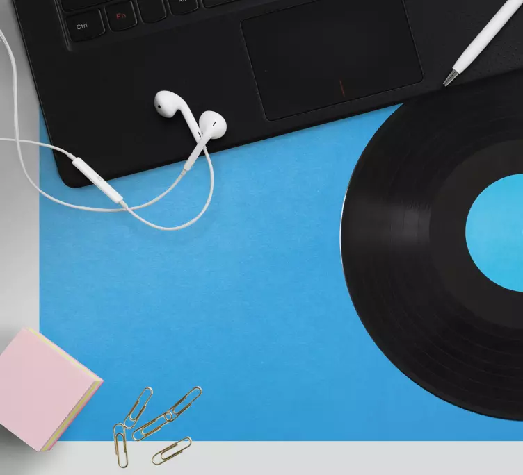 Vinyl record aesthetic gaming mouse pad - TenStickers