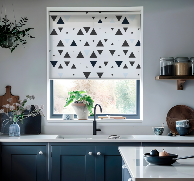 Minimalistic triangle pattern Nordic blind - TenStickers