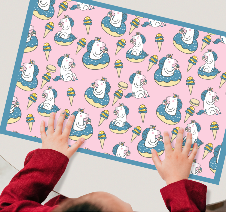 Children placemat unicorns eating ice cream - TenStickers