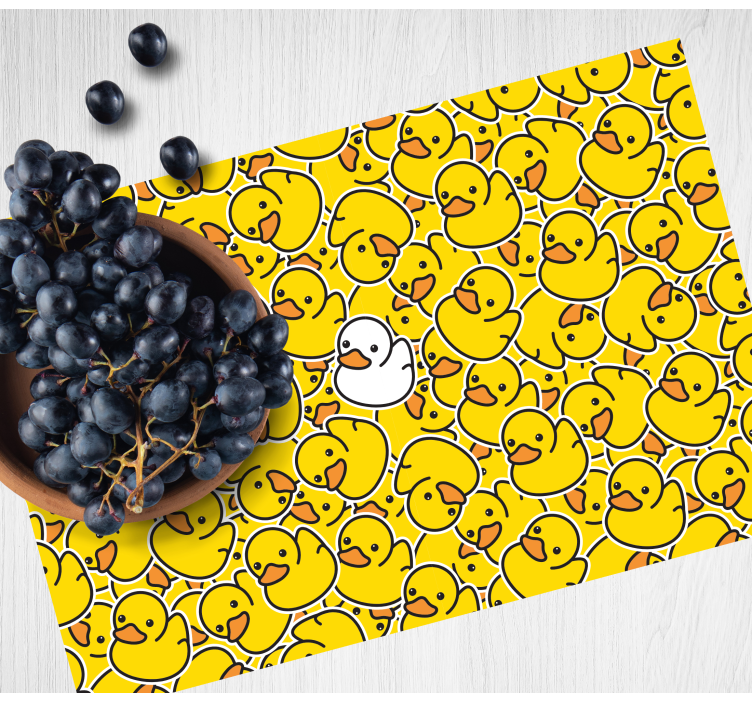 Children placemat with duckling pattern design - TenStickers