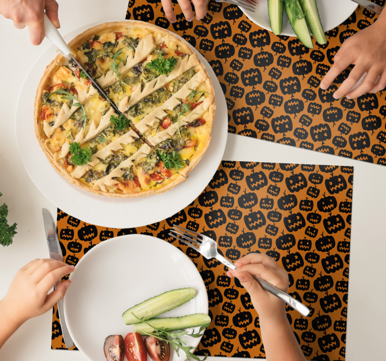 Halloween placemat with spooky pumpkin design - TenStickers