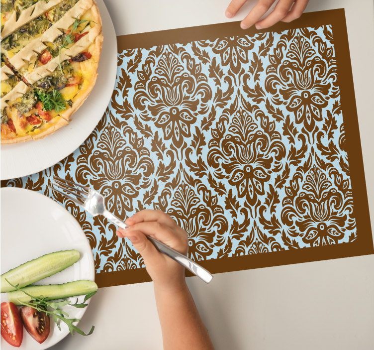 Placemat with intricate flower emblem design - TenStickers