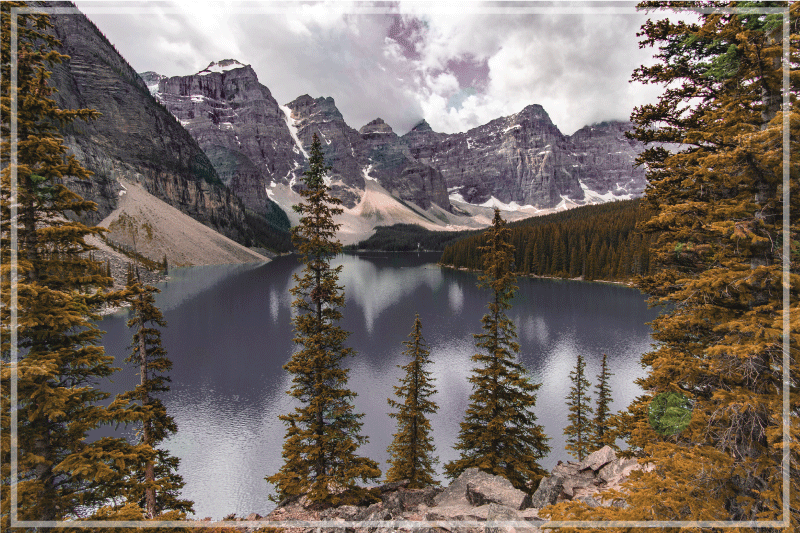 Modern placemat scenic mountain view - TenStickers