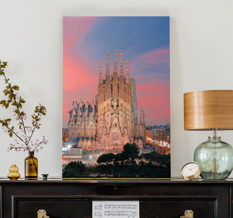 Cityscape wall art sagrada familia at sunset - TenStickers