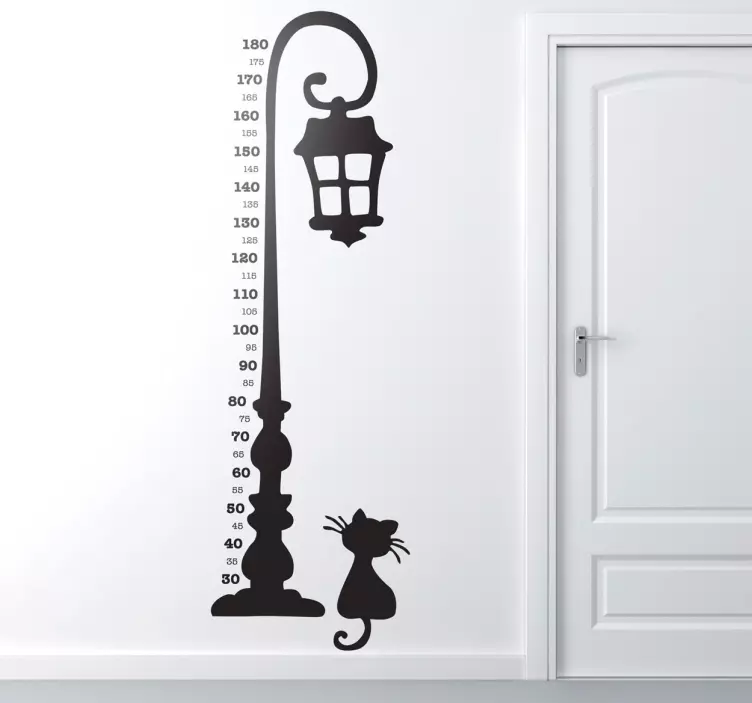 Lamp post height chart wall sticker - TenStickers