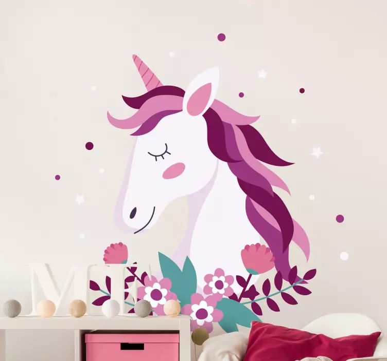 Animal wall sticker playful unicorn art - TenStickers