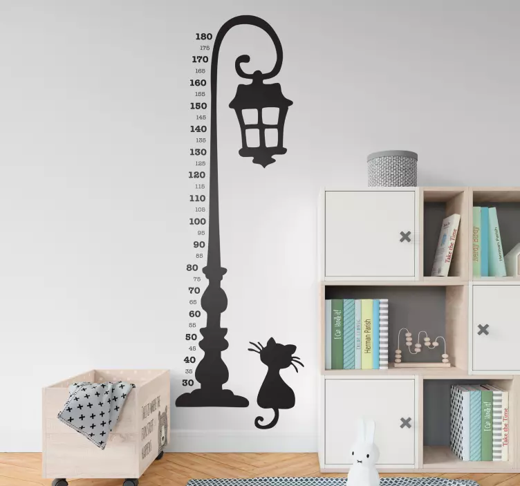 Lamp post height chart wall sticker - TenStickers