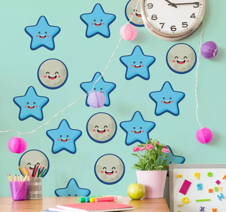 Playful Star Smiles wall sticker for kids - TenStickers
