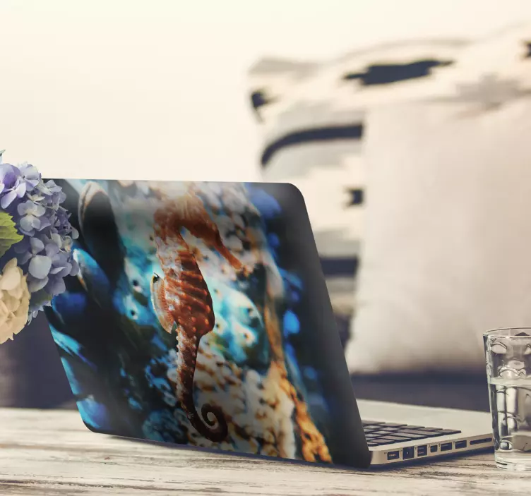 Seahorse Underwater Scene laptop skin - TenStickers