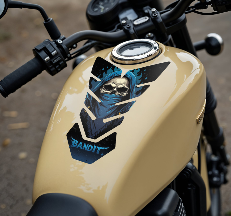 Skull bandit motorbike sticker - TenStickers