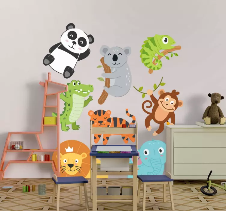 Wall sticker adorable creature figurines - TenStickers