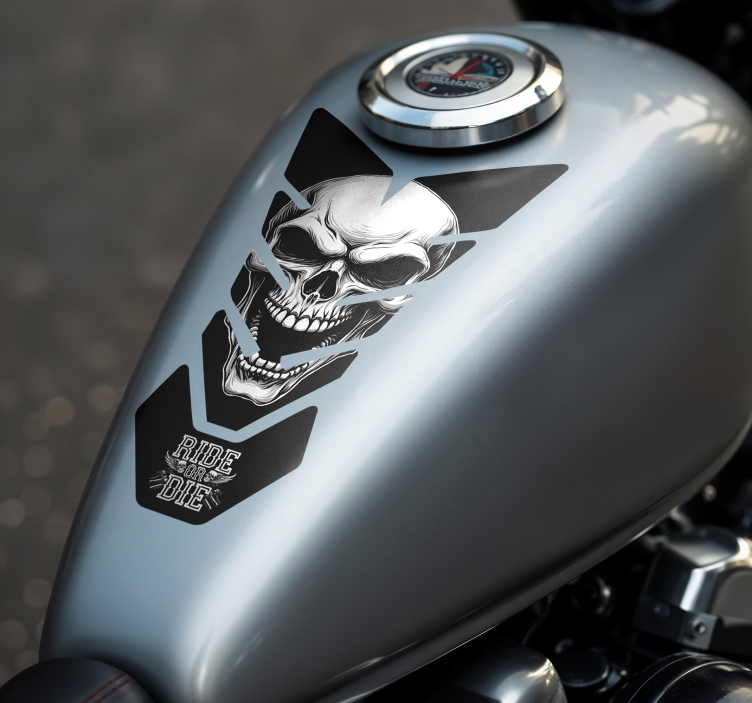 White skull motorbike sticker - TenStickers