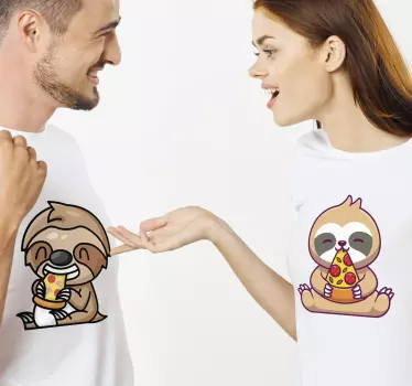 Couple t-shirts cute sloths sharing pizza - TenStickers