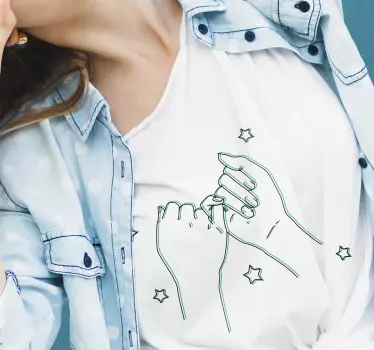 Couple t-shirts hands joining together - TenStickers