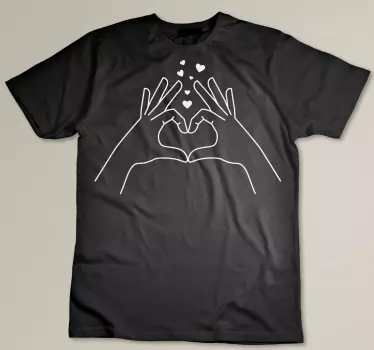 Couple t-shirts heart hands gesture design - TenStickers