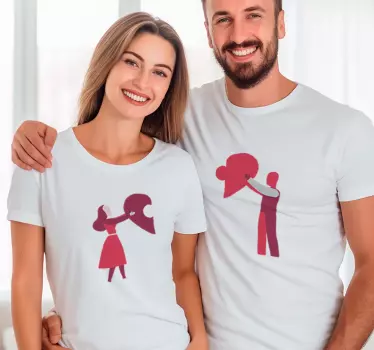 Couple t-shirts heart united together - TenStickers