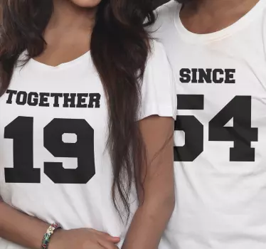 Couple t-shirts together in memories - TenStickers