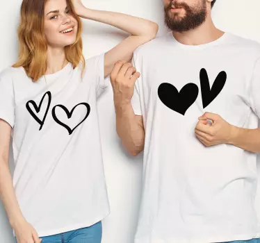 Couple t-shirts two heart symbols - TenStickers