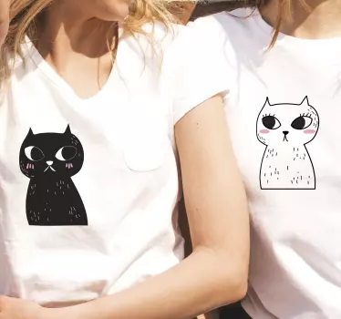Mother and daughter t-shirt cute cat friends - TenStickers