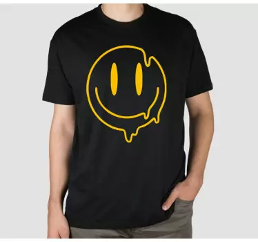 Smiley Face Graphic t-shirt - TenStickers
