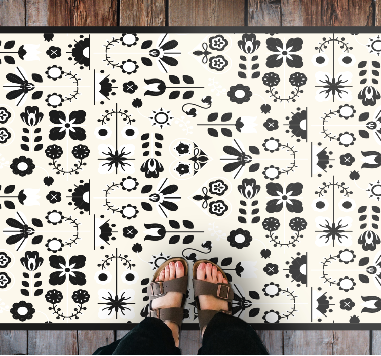 Floral vinyl rug with black floral designs - TenStickers