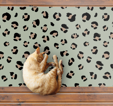 Animal print vinyl rug in leopard motif style - TenStickers