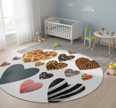 Animal vinyl rug in animal print hearts - TenStickers