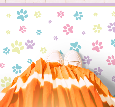 Animal print vinyl rug in paw print style - TenStickers